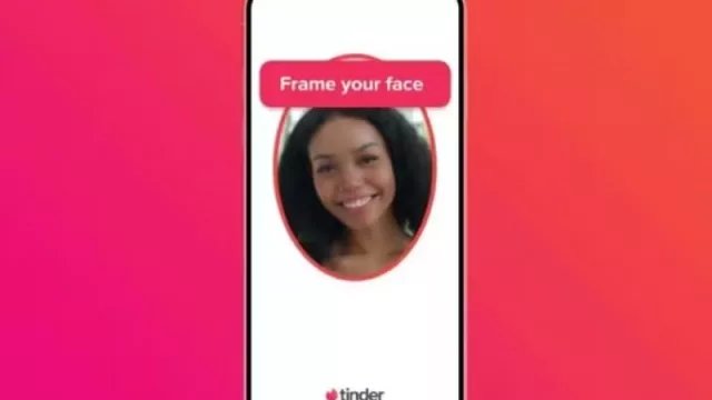 Tinder extiende la comprobación facial para confirmar que los usuarios son reales y mejorar la seguridad en la app