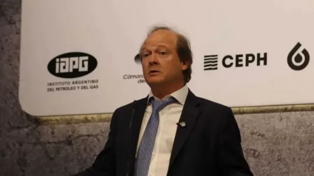 El Gobierno evalúa incorporar las inversiones petroleras al RIGI para sostener la actividad del upstream