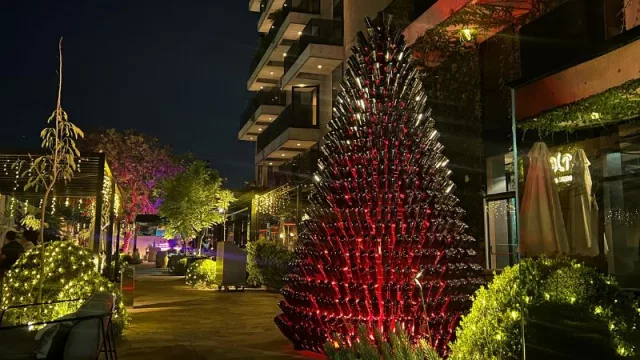 Un árbol de Navidad muy especial para los amantes del vino
