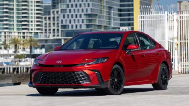 Toyota planea comenzar a vender en Japón vehículos fabricados en Estados Unidos a partir de 2026