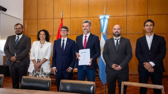 Mendoza y Lima sellaron un acuerdo para profundizar la cooperación entre ambas ciudades