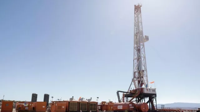 Mendoza extiende por una década la concesión petrolera de VenOil en dos áreas clave de la Cuenca Cuyana