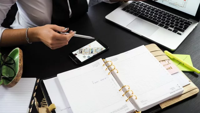 Charla gratuita sobre inversión, economía y mercados en 2026