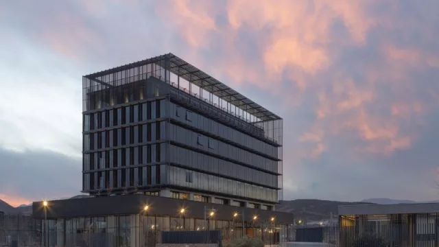 Edificio Drago, una imponente estructura de oficinas