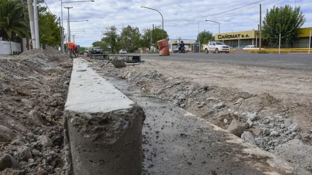 Intervenciones urbanas: comenzaron trabajos de recuperación sobre un nuevo tramo de Bandera de Los Andes
