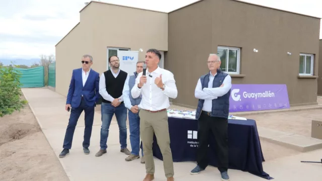 Entrega de casas en Guaymallén: 12 nuevas familias acceden a su hogar en el barrio El Prado
