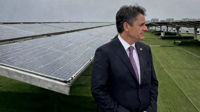 Gaido recorrió Huawei en China y proyecta aplicar inteligencia artificial al parque solar de Neuquén