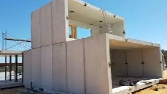 Capacitación universitaria para el montaje de sistemas constructivos industrializados