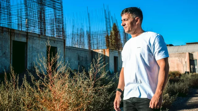 Calvente recorrió el predio del ex Procrear y anunció la reactivación del proyecto con más de 800 viviendas