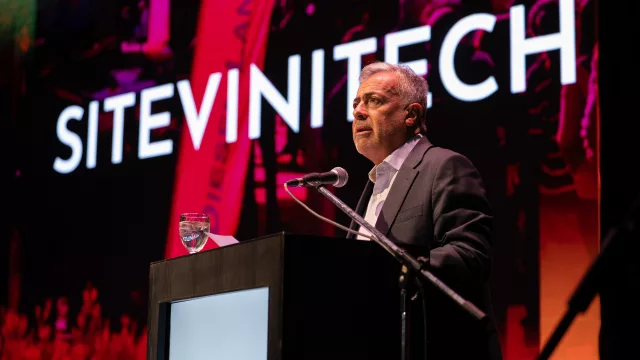 Alfredo Cornejo y Ulpiano Suarez encabezaron la apertura oficial de la Sitevinitech 2026