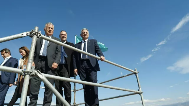 Adorni inauguró el primer proyecto concretado bajo el RIGI, el parque solar más grande del país