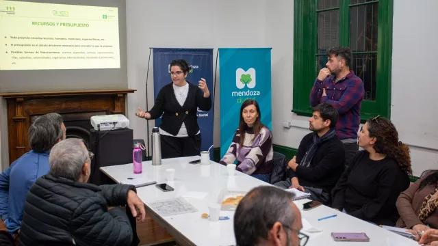 Vecinos y organizaciones deciden el destino de $ 800 millones para mejorar los barrios