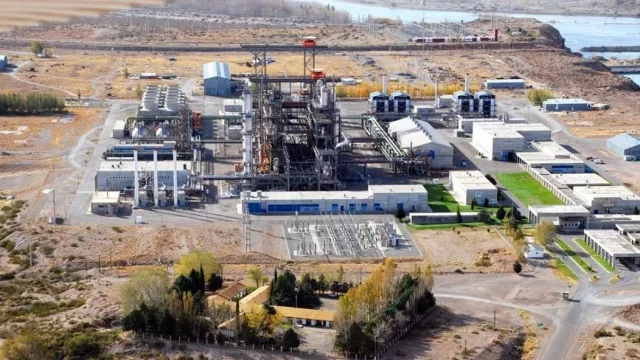 Vaca Muerta podría impulsar la reactivación de la mayor planta de agua pesada