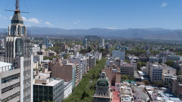 Trabajar desde Mendoza para el mundo: cómo funciona el negocio de exportar servicios en dólares
