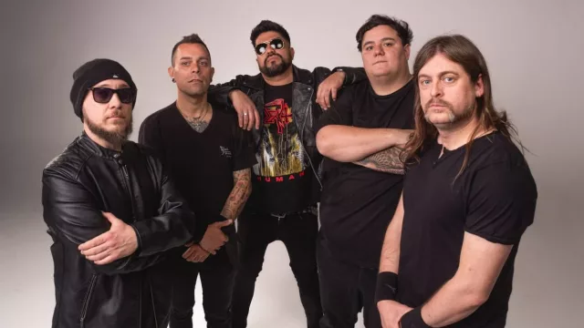La “metalmanía” se desata en la Nave Cultural, con el show Metallica Experience