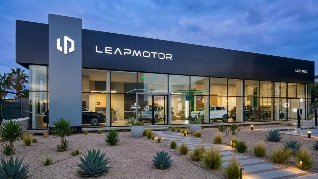 Grupo Lorenzo inauguró el concesionario oficial de Leapmotor en Chacras Park