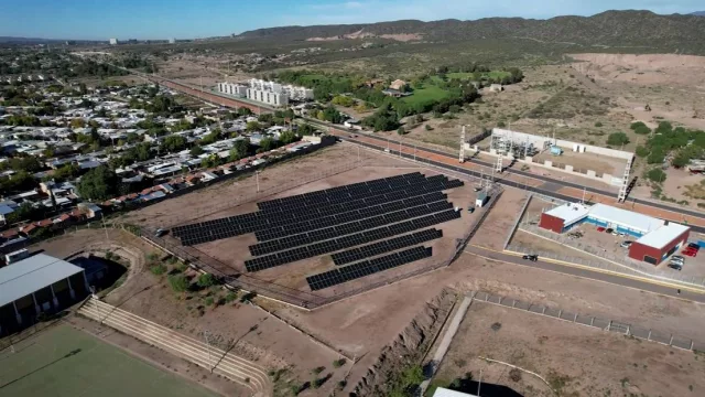 El parque solar que se convirtió en un modelo de negocio energético: el esquema que ya ahorra $ 8 millones al mes