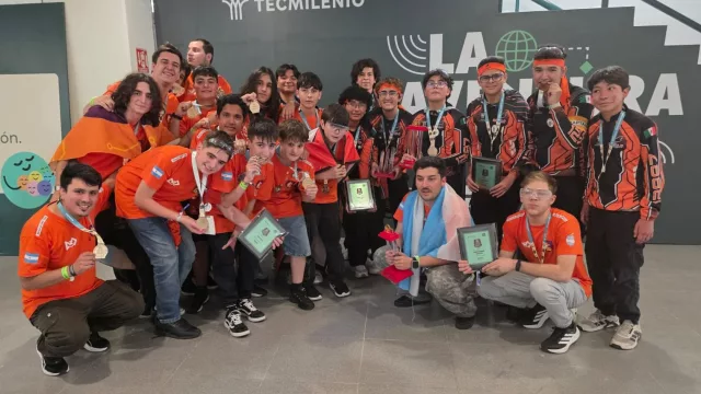 El Colegio Tomás Alva Edison y Probot nominados a los Premios Raíces 2026