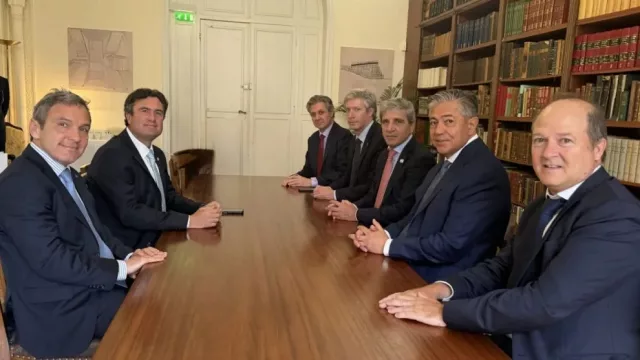 Pluspetrol y GyP invertirán US$ 12.400 millones para llevar un bloque de Vaca Muerta a más de 100.000 barriles diarios
