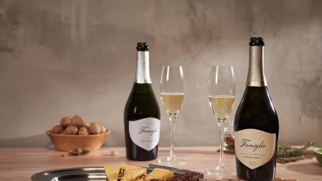 Día del Espumante: dos etiquetas de Bodegas Bianchi  para llevar el brindis a la mesa
