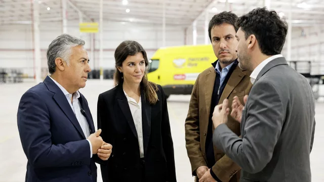 Mercado Libre fortalece su operación en Mendoza con envíos aéreos, un nuevo centro logístico y oficinas